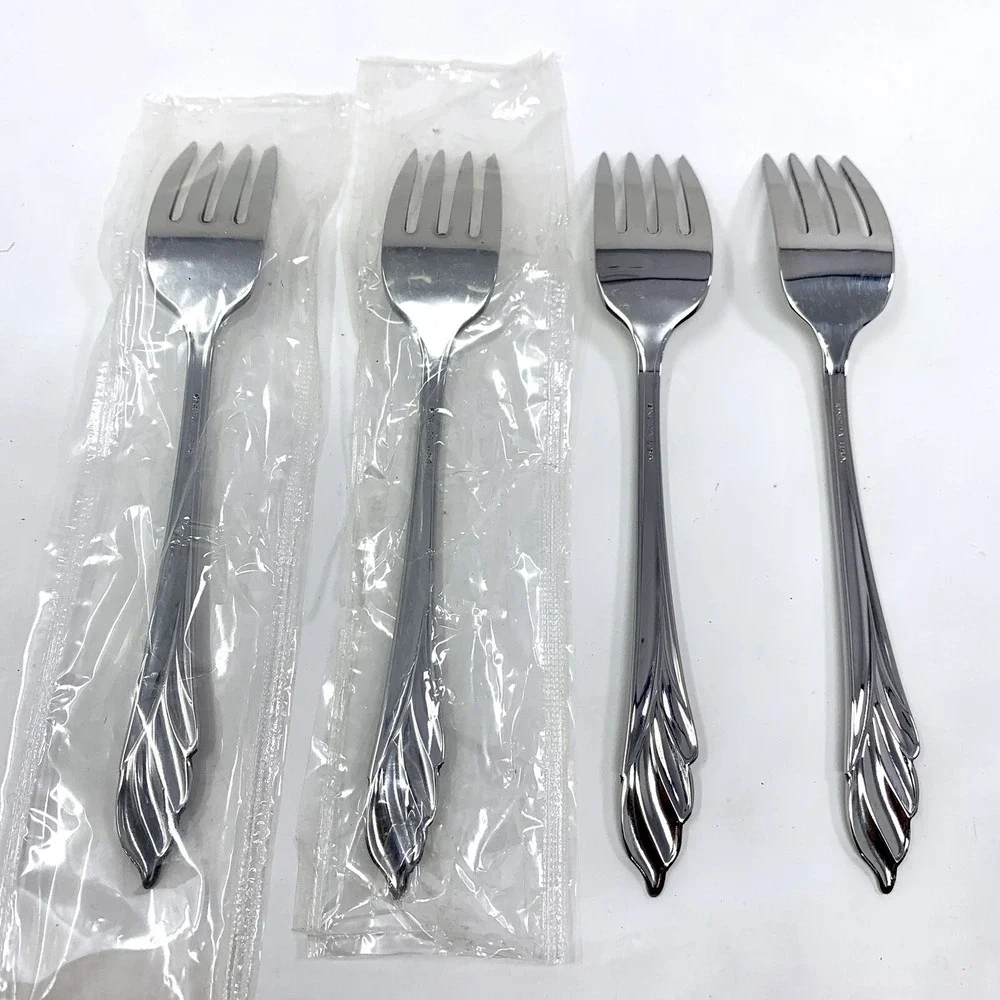 Set of 4 Oneida USA Liberty's Light Salad Fork Stainless Flatware 6.75